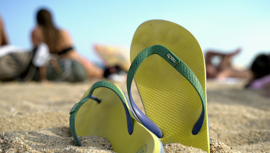 Slippers og Badesandaler: Den Ultimate Guiden for Komfort og Stil